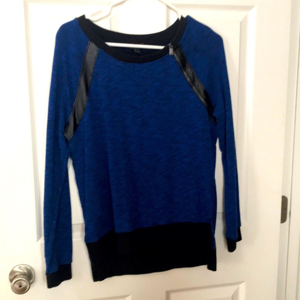 Express. Top with leather